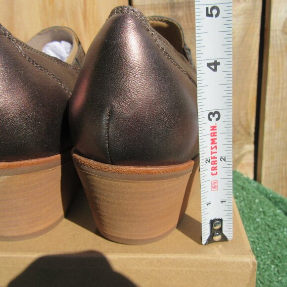 Brand New Earth Women's Jalin Bronze Shimmer Ankle Boot Booties Size 11 - Picture 6 of 9